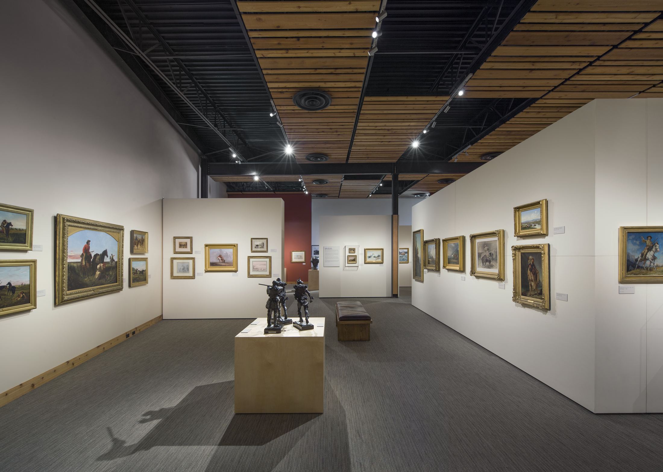 Gallery lighting and exhibit walls